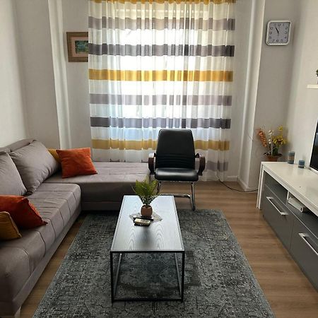 Kelly'S Cozy Hideaway - Central Тирана Екстериор снимка