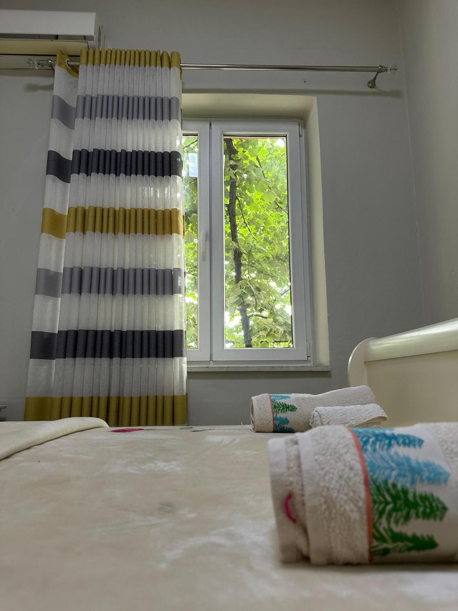 Kelly'S Cozy Hideaway - Central Тирана Екстериор снимка
