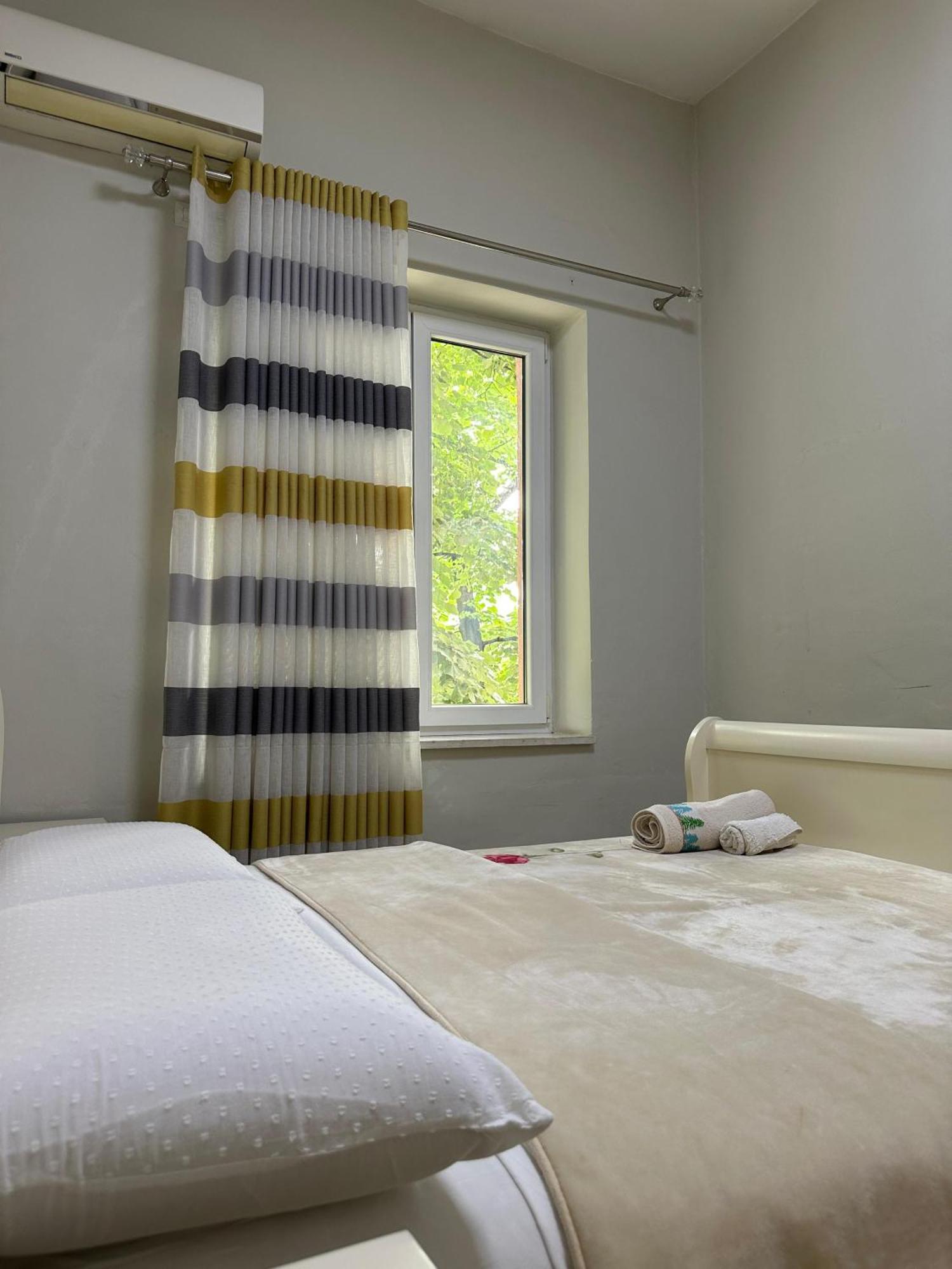Kelly'S Cozy Hideaway - Central Тирана Екстериор снимка